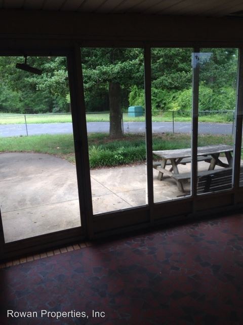 Foto del edificio - 3820 Statesville Blvd