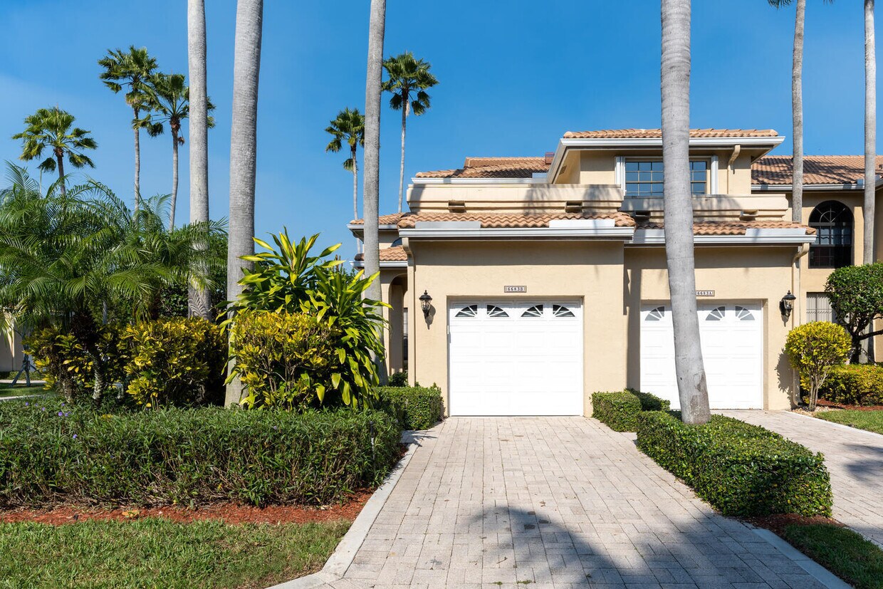 Primary Photo - 6683 Montego Bay Blvd