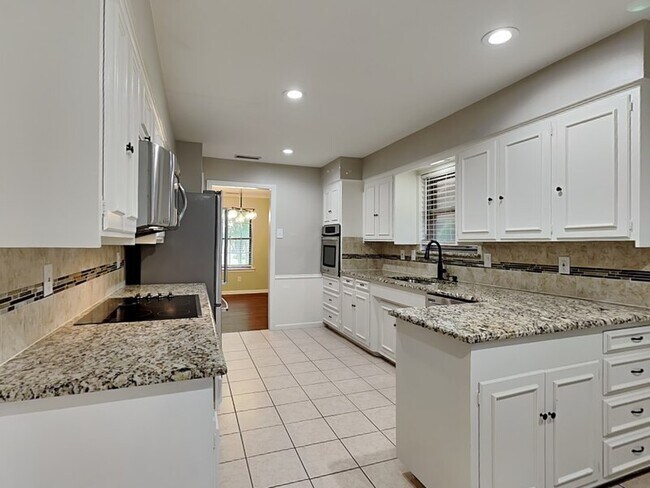 Foto del edificio - 3171 Timberview Rd