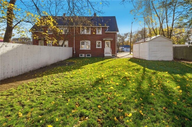 Foto del edificio - 63 N Broadway