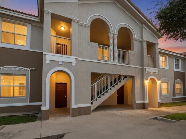 Foto del edificio - 1543 SE 25th St