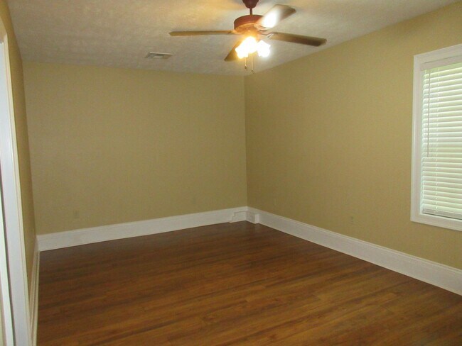 Foto del edificio - Home For Rent in Sulphur Near Hospital