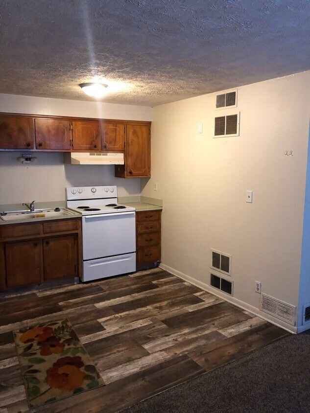 Primary Photo - 1431 N 46th St