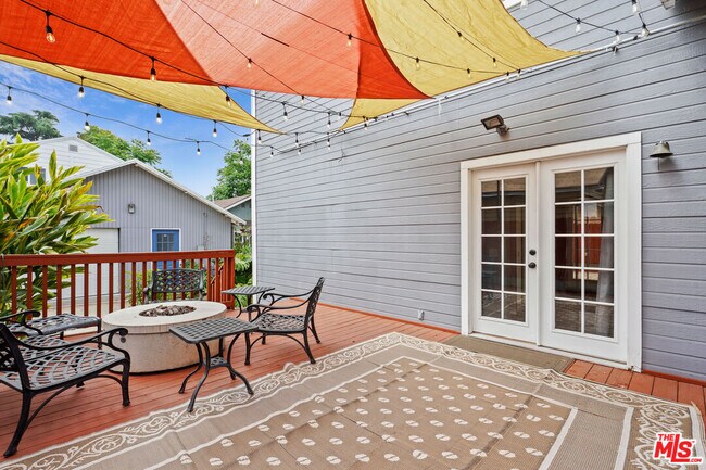 Foto del edificio - 6122 Strickland Ave