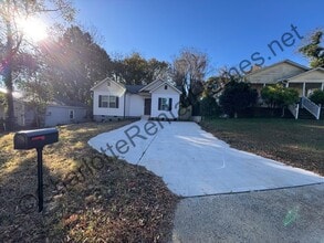 Building Photo - 505 W Norment Ave