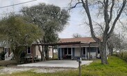 Primary Photo - 422 Front St