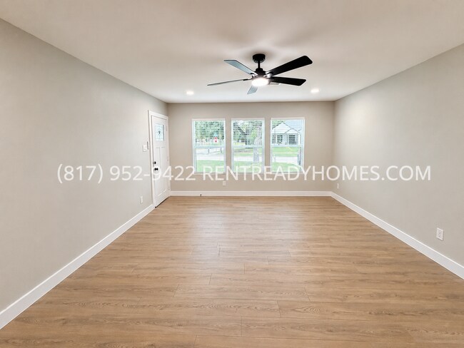 Foto del edificio - 4919 Dickens Rd