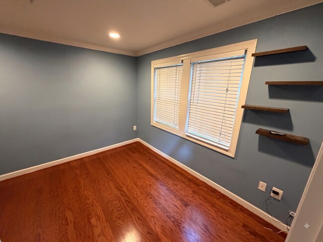 Foto del edificio - 3670 Carriage Hill Dr