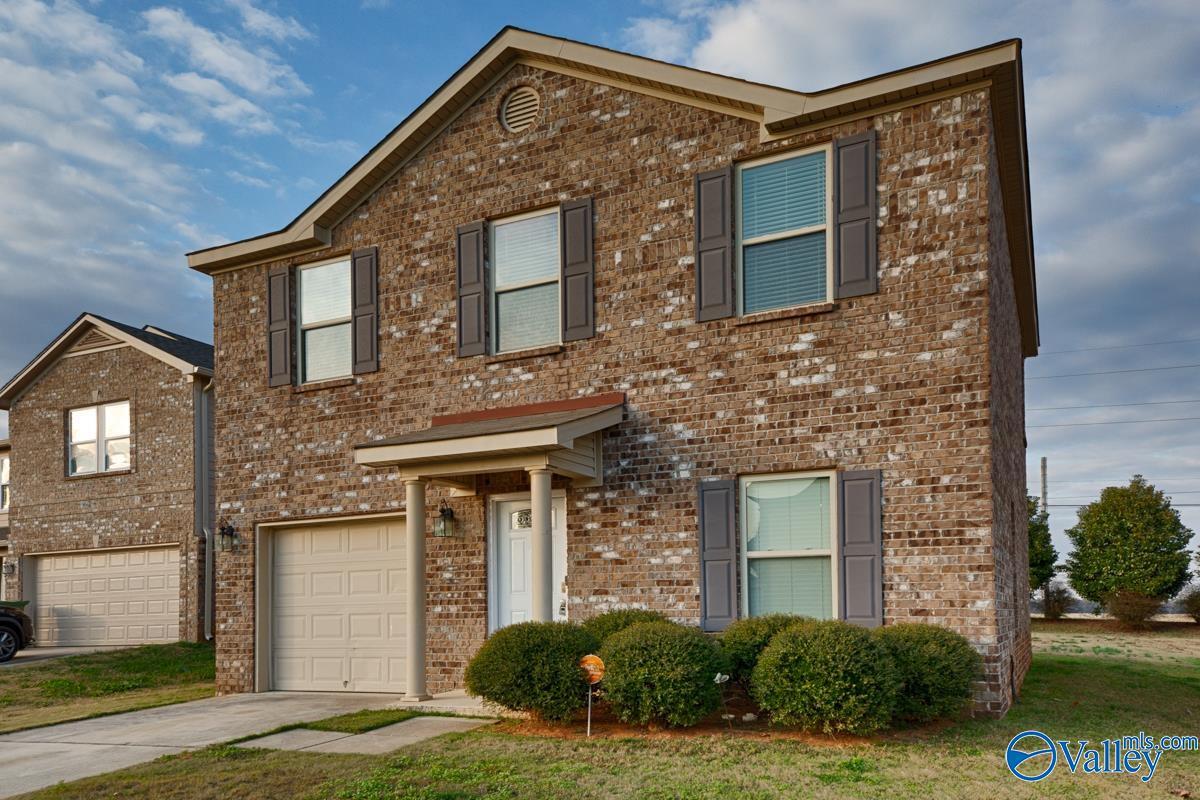 Foto principal - 3629 Avalon Lake Dr SW