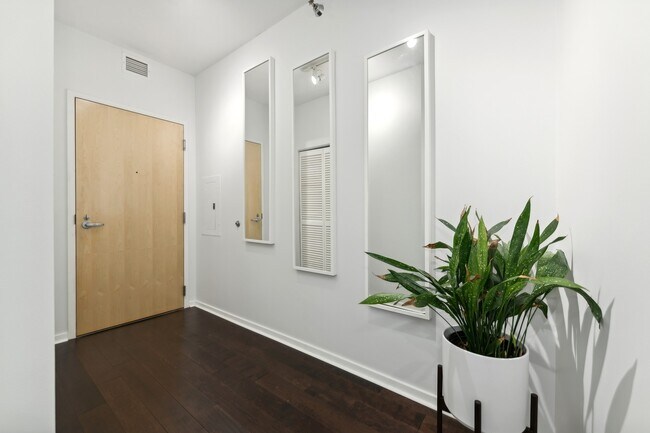 Foto del edificio - 123 S Green St