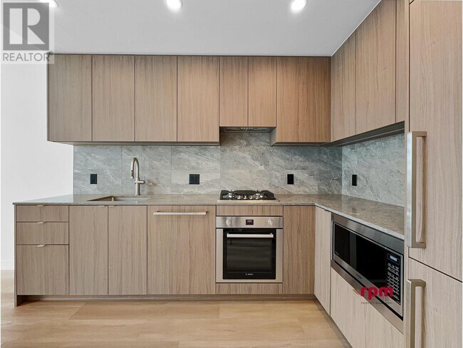 Photo du bâtiment - 626-2626 Claremont St