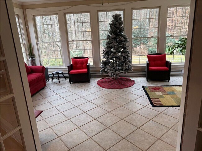 Building Photo - 4396 Alpine Ct