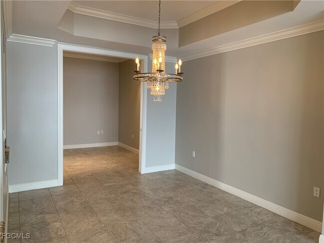 Foto del edificio - 2090 W First St