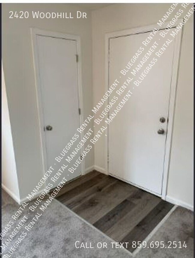 Building Photo - Spacious 2 bedroom 1 bath off Richmond Road!