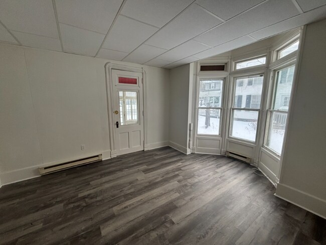 Foto del edificio - 174 Main St