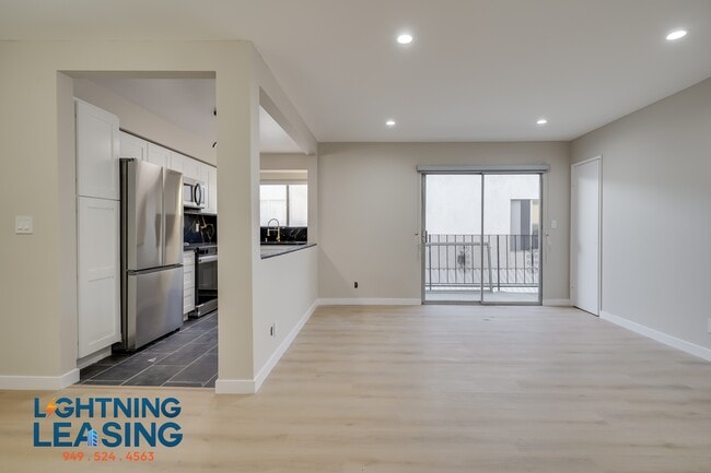 Building Photo - 1035 Hayworth Ave