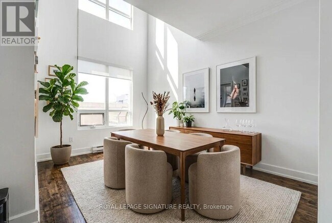 Photo du bâtiment - 650 Sheppard Ave E