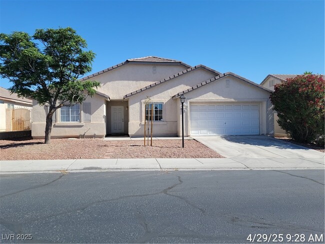 Building Photo - 916 Melic Way