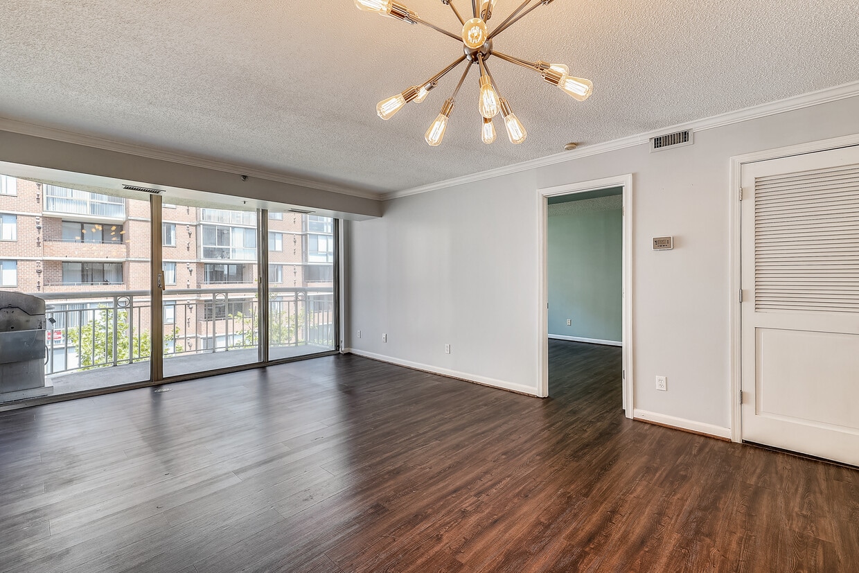 Primary Photo - 1200 Braddock Pl