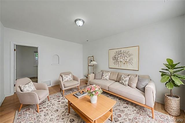 Building Photo - 628 Strong St