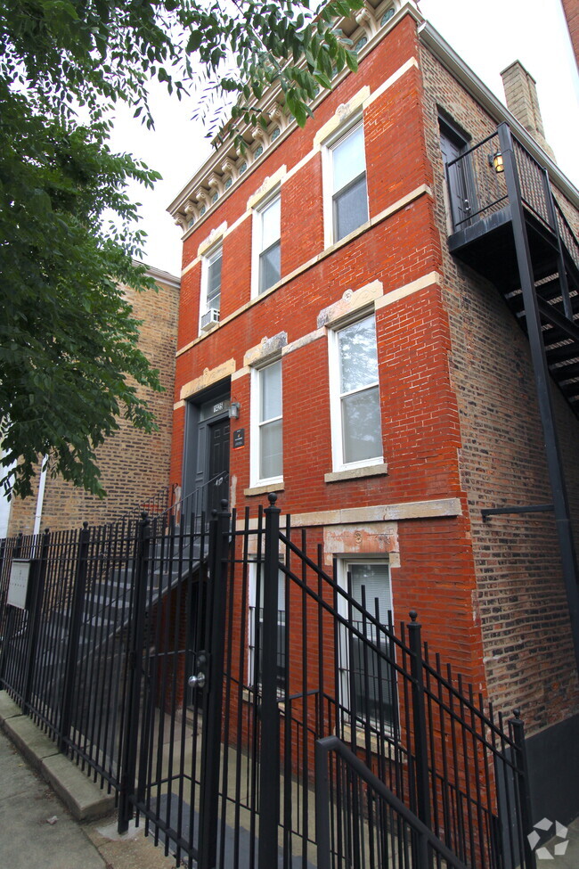 Building Photo - 1425 W Cullerton St