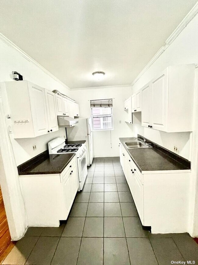 Foto del edificio - 47-16 67th St