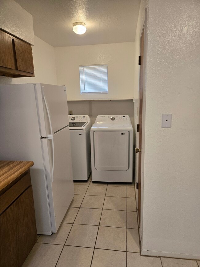 Building Photo - 5076 Inspiration Ln