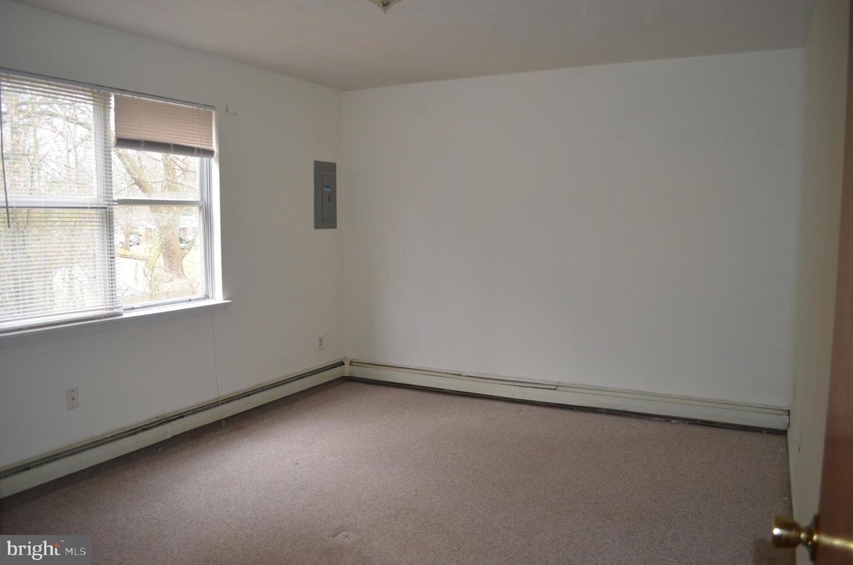 130 N Market St Unit H, Hatfield, PA 19440 Apartment for Rent in