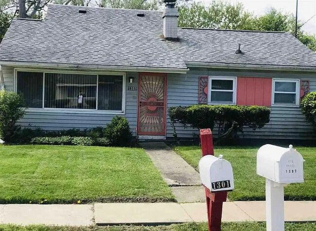 Foto del edificio - 1302 E Downey Ave