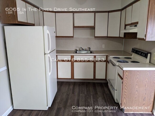 Building Photo - 6065 In the Pines Dr SE