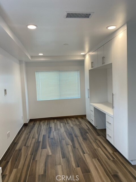 Foto del edificio - 557 N Olive St