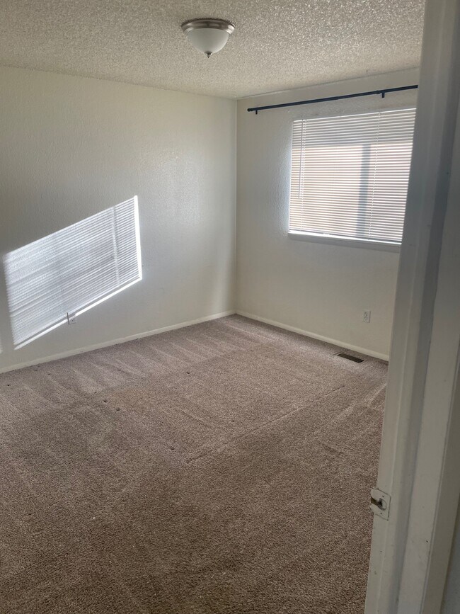 Foto del edificio - 298 Ruby St