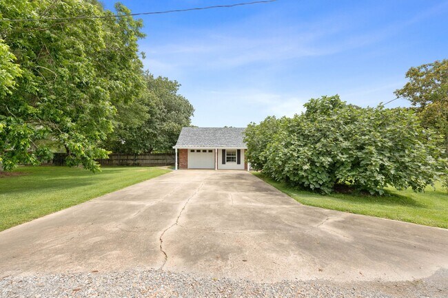 Foto del edificio - 1026 1/2 S Morgan Avenue