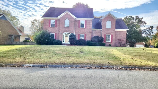 Knoxville 37920 - Completely Renovated 4 Bedroom, 4 Bath home - Contact Tanner Fee (865) 850-5103 - Knoxville 37920 - Completely Renovated 4 Bedroom, 4 Bath home - Contact Tanner Fee (865) 850-5103