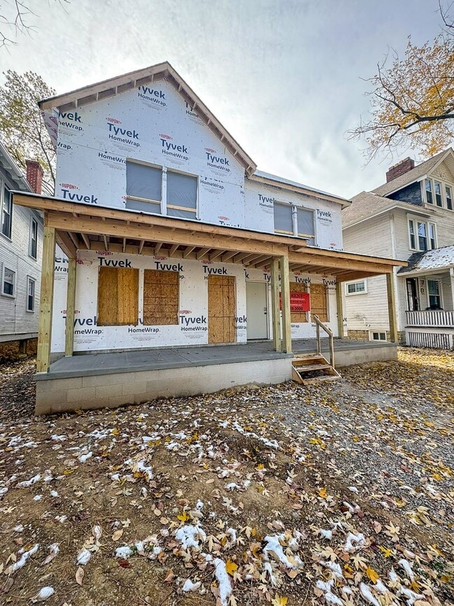 Building Photo - BRAND NEW BUILD- 5 BEDROOMS + 5.5 BATHS + ...