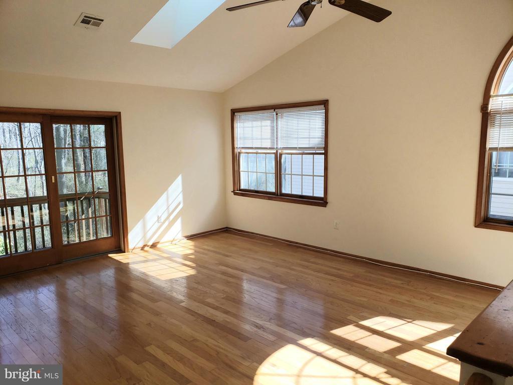 141 Chalkboard Ct, Moorestown, NJ 08057 Room for Rent in Moorestown, NJ