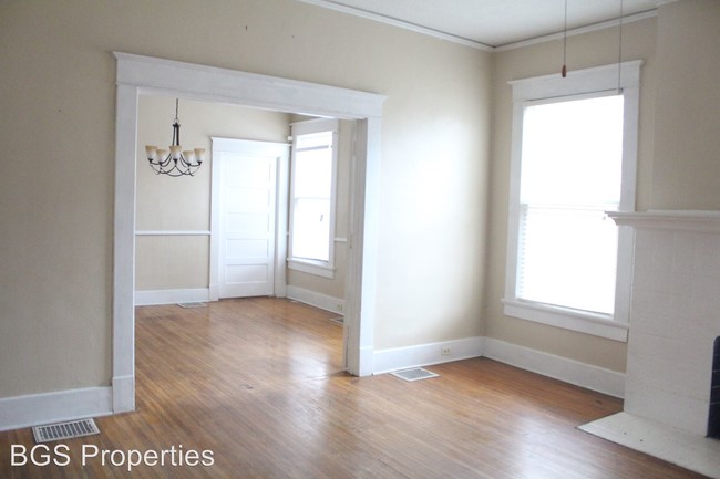 Building Photo - 3 br, 2 bath House - 628 Troy Ave