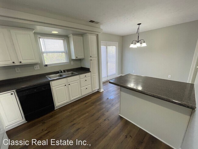 Building Photo - 3 br, 2 bath House - 753 Whispering Brook ...