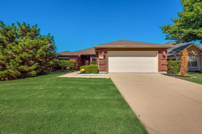 Foto del edificio - 9308 Orangewood Trail