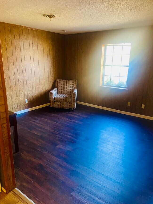 Foto del edificio - 2237 W Rose St