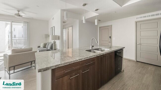 Foto del edificio - 7700 W Aspera Blvd