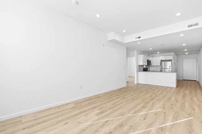 Foto del edificio - 7248 Rising Sun Ave