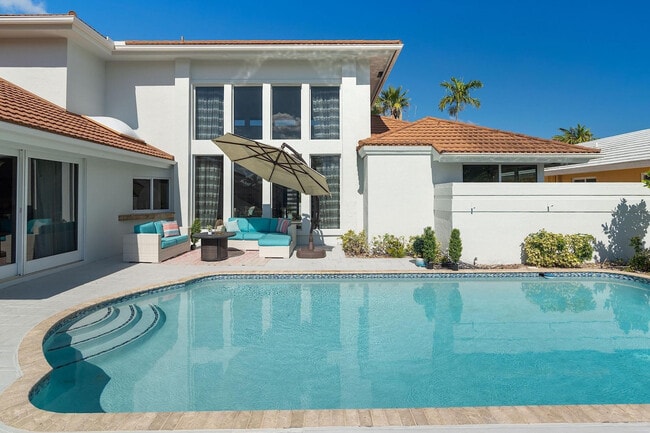 Foto del edificio - 3050 NE 43rd St