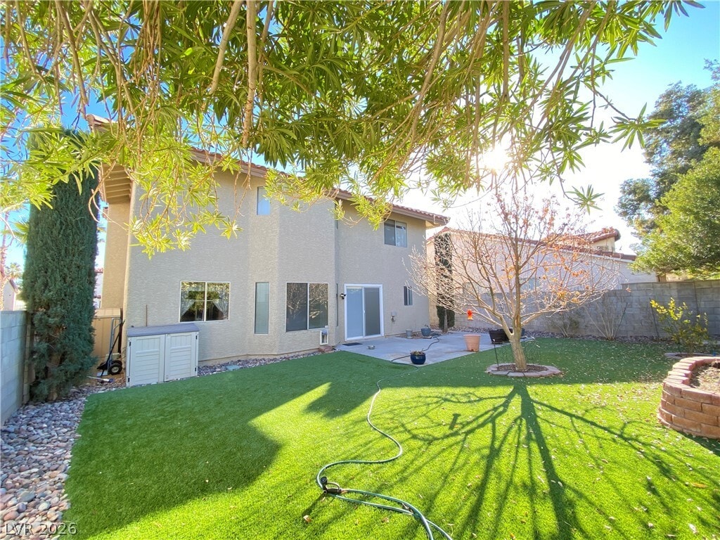 Building Photo - 8632 W Catalonia Dr