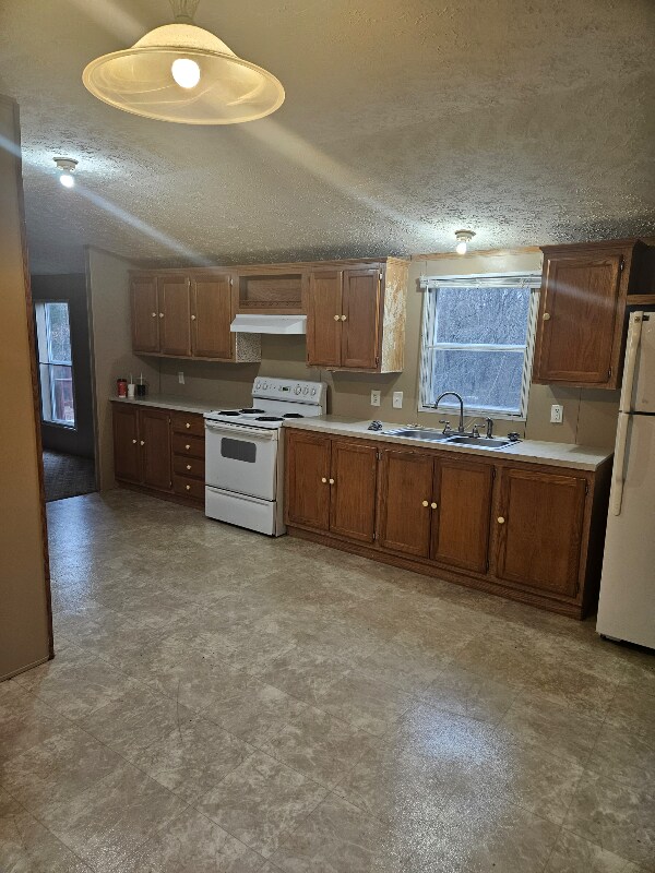 Foto del edificio - 910 Roach Rd