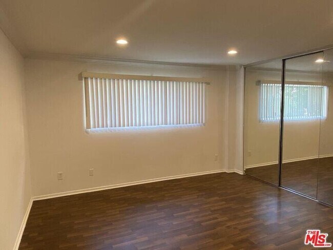 Foto del edificio - 3320 Reagan St