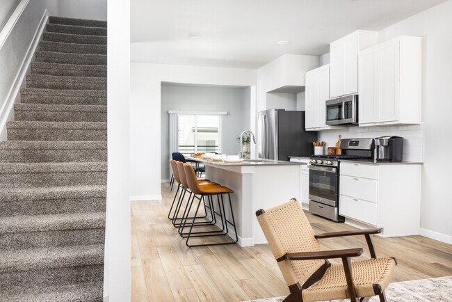 Three-Story Townhomes in Broomfield for Lease - Finley at Baseline Townhomes