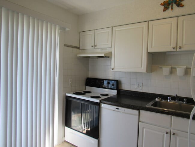 Building Photo - 4004 25th St