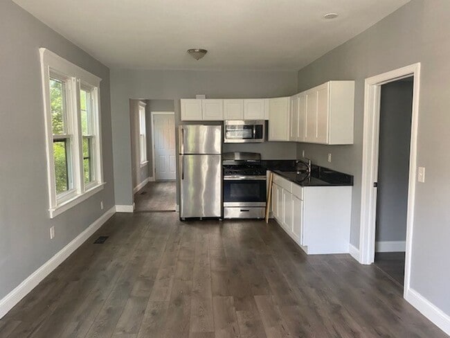 Building Photo - 53 Orlando St