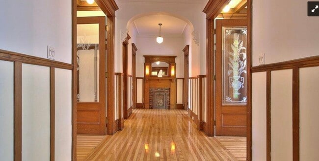 Building Photo - 1444 Rue Beaudry